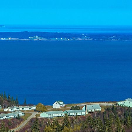 Au Pic De L'Aurore Motel-Chalets Perce Kültér fotó