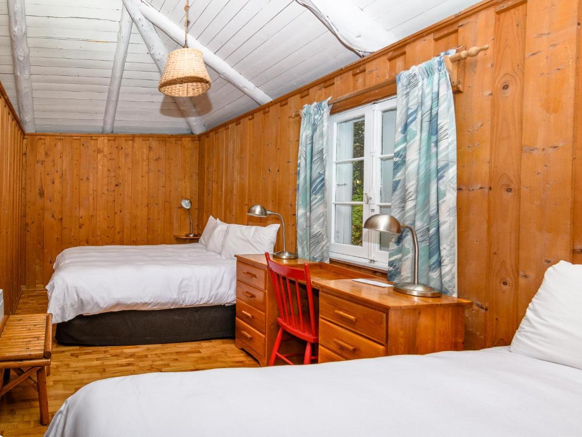 Au Pic De L'Aurore Motel-Chalets Perce Kültér fotó