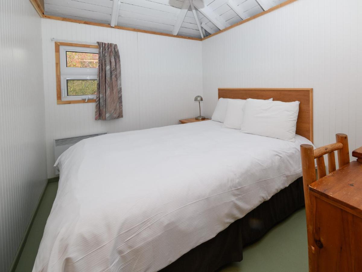 Au Pic De L'Aurore Motel-Chalets Perce Kültér fotó