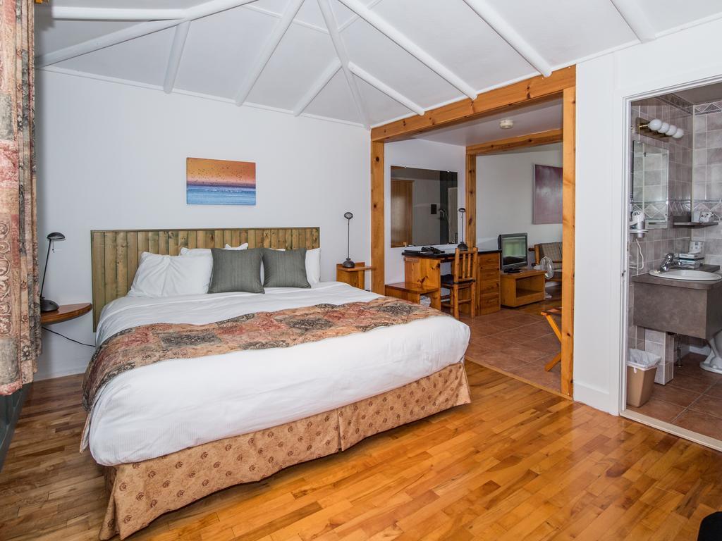 Au Pic De L'Aurore Motel-Chalets Perce Kültér fotó