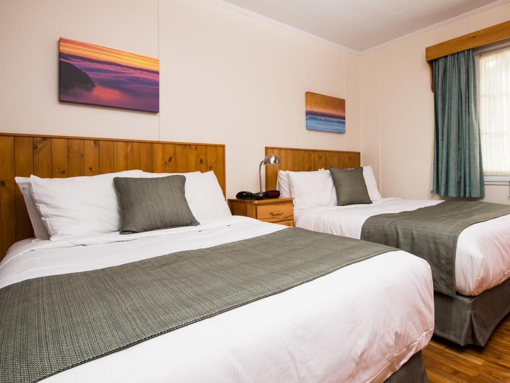 Au Pic De L'Aurore Motel-Chalets Perce Kültér fotó
