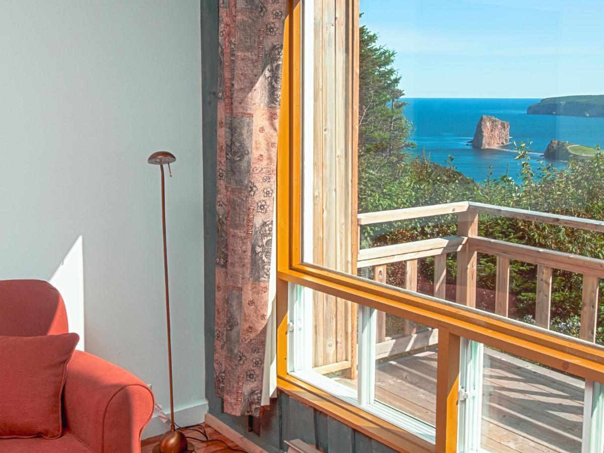 Au Pic De L'Aurore Motel-Chalets Perce Szoba fotó